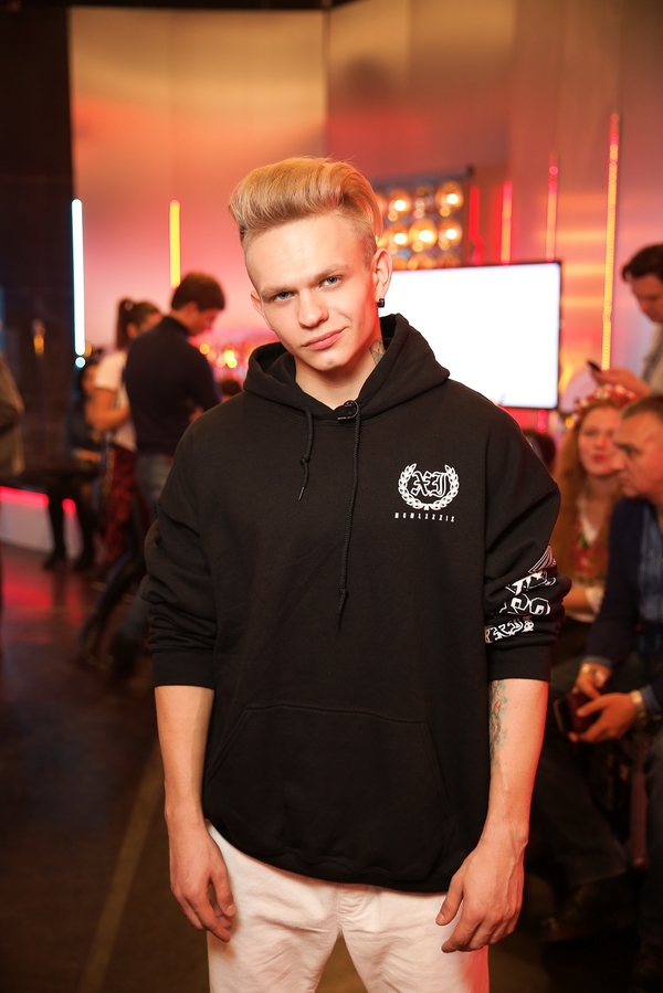 Четвертый выпуск «Голоса страны 8»: кто из украинских знаменитостей вышел на сцену шоу?