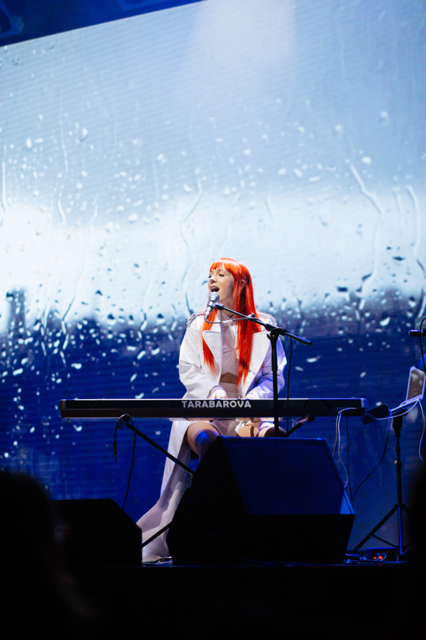 Только о любви: TARABAROVA дала сольный концерт ко Дню святого Валентина