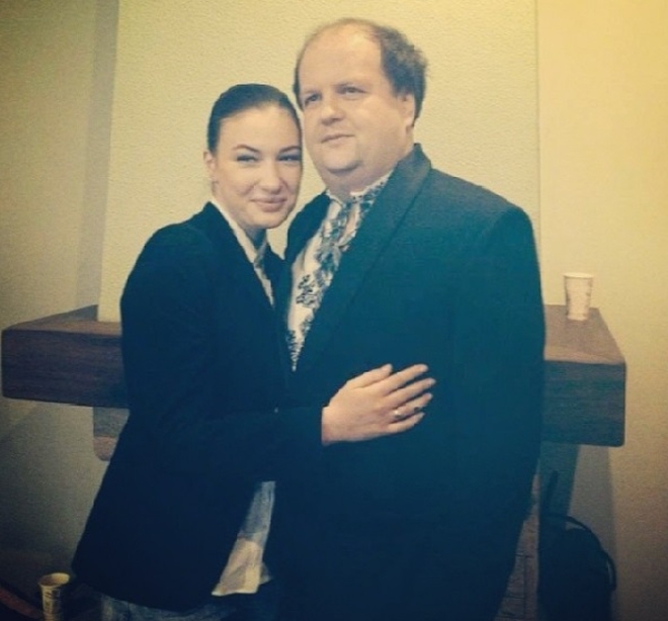 10 украинских звезд, которые носят национальную одежду