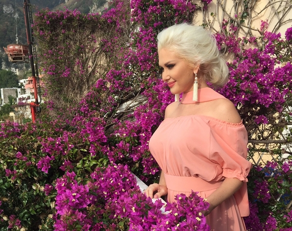 Катя Бужинская вызвала ревность мужа во время съемок нового клипа