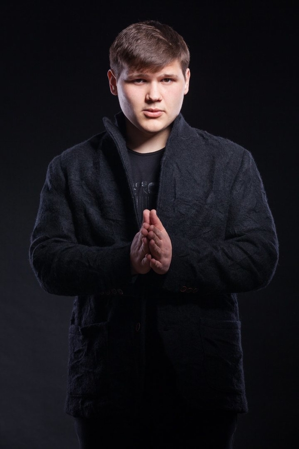 Премьера: Александр Порядинский представляет клип «Моя Україно»