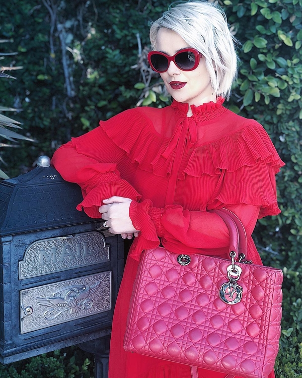 Известно, когда Мика Ньютон выходит замуж