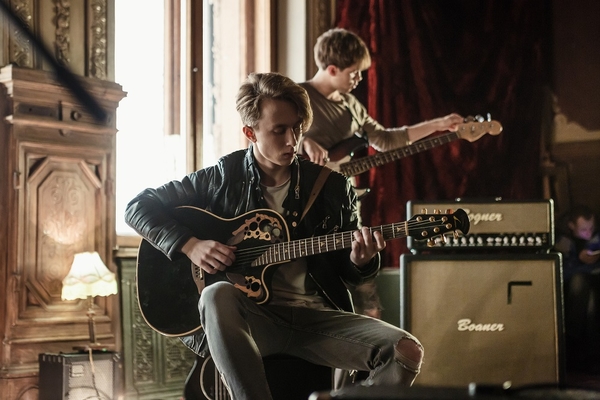 Группа Mountain Breeze презентовала дебютный клип