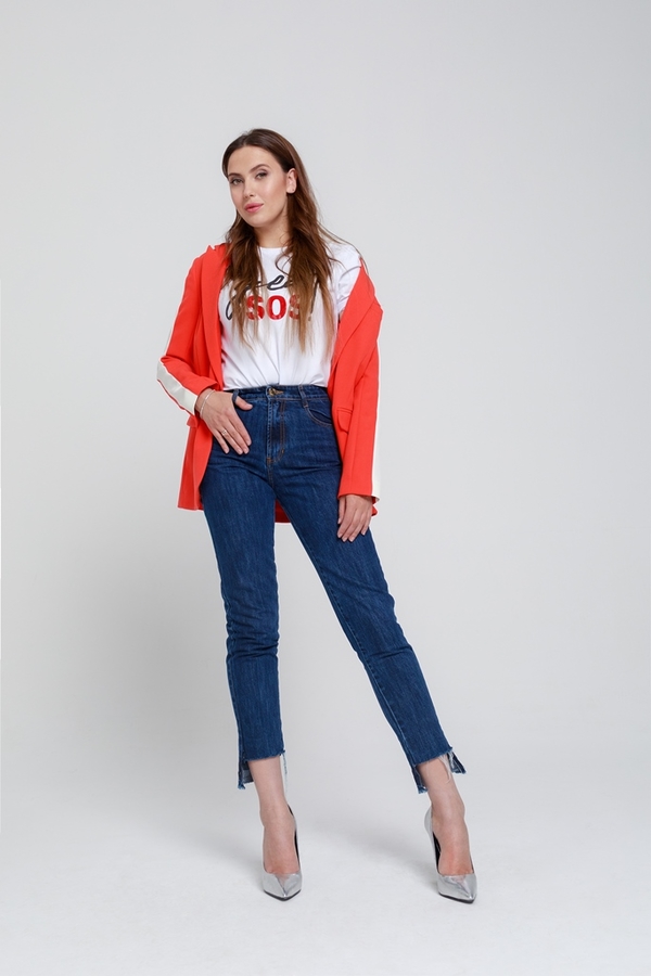 «Дешево и сердито»: что наденет ведущая Катя Павлюченко 8 Марта?