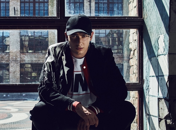 Певец Ivan NAVI написал сказку для взрослых