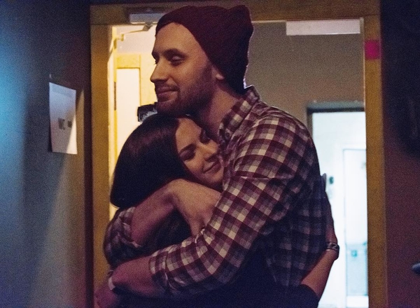 Популярный украинский видеоблогер и певец Руслан Кузнецов написал песню о причинах развода с женой