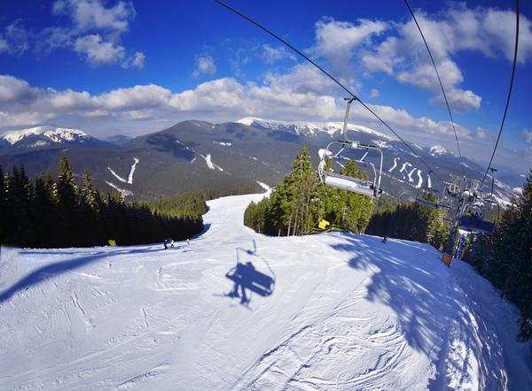 Куда поехать весной в Украине: лучшие места для отдыха