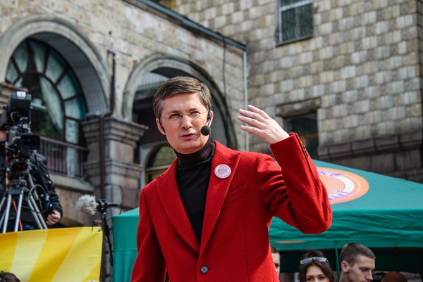 Рекорд на украинском ТВ: в эфир выйдет 1000-й выпуск программы «Караоке на Майдані»