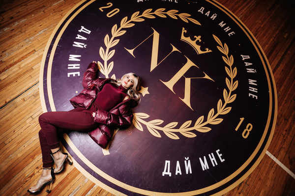 Долгожданная премьера: Настя Каменских выпустила клип на нашумевший трек «Дай мне»