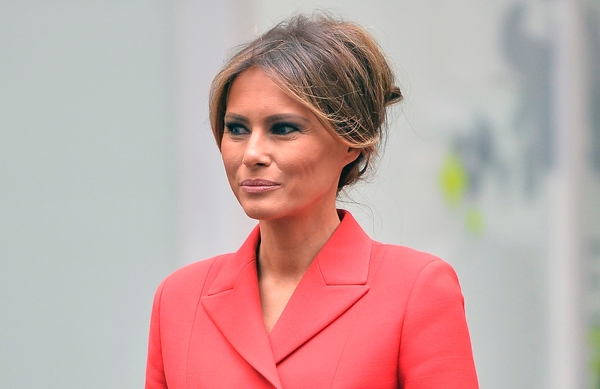 Привет из Белого дома: Мелания Трамп поделилась фото с мужем