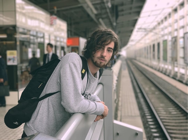 Владимир Дантес удивил детским снимком