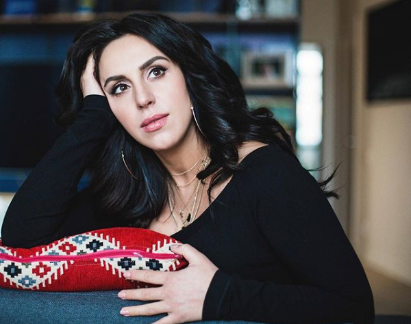 Как выглядит Джамала после родов: фото без макияжа