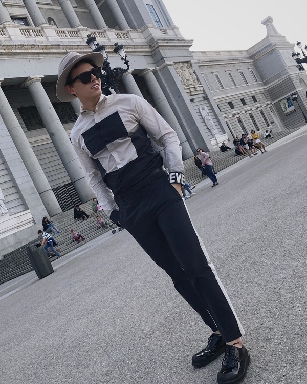 ALEKSEEV поделился трогательными фото из детства