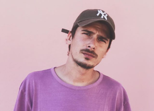 Позитив получил серьезные травмы на мотоцикле