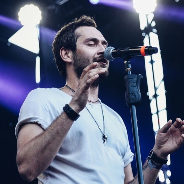 «Холостяк 8»: сразу две девушки покинули проект