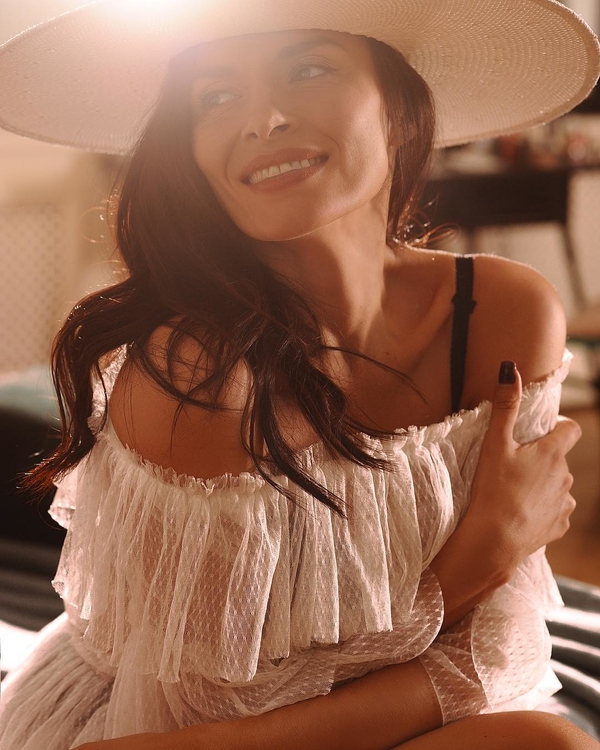 Надежда Мейхер поделилась редким кадром с детьми