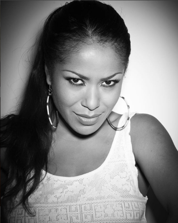 Гайтана показала своего супруга