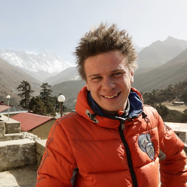 Дмитрий Комаров показал своих бабушку и дедушку