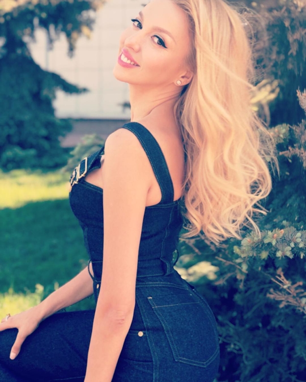 Дети знаменитостей: дочь Оли Поляковой хочет сняться в сериале «Школа»