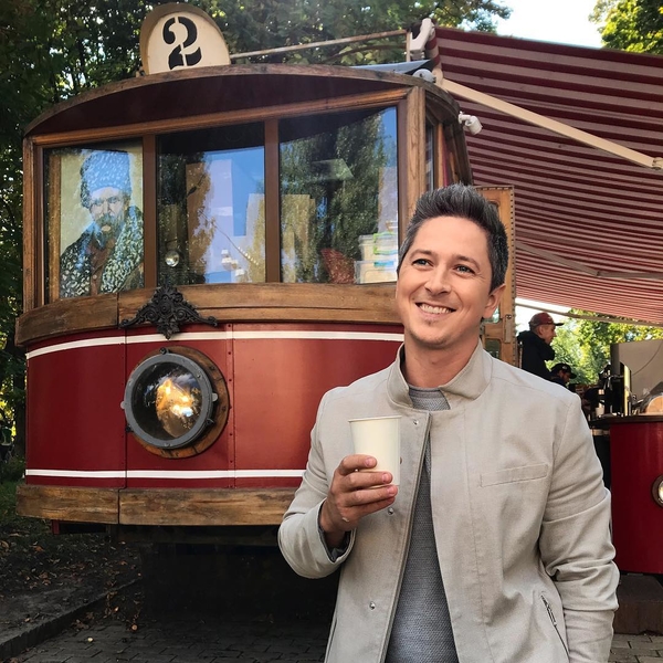 Александр Педан, Николай Тищенко и другие ведущие рассказали о своих мамах