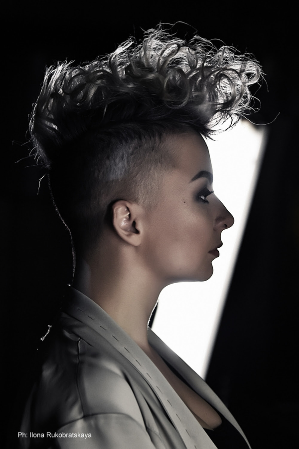 Украинская певица KiRA MAZUR представила новую песню «Долонями»