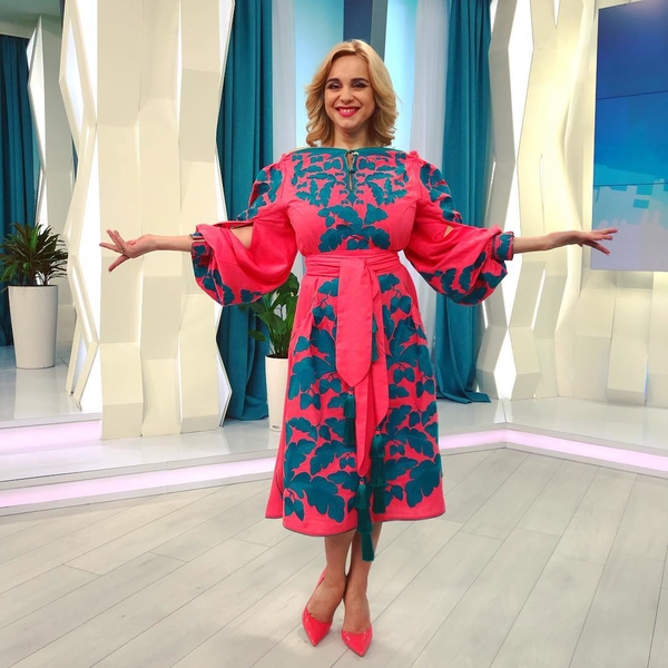 Лилия Ребрик и другие украинские знаменитости показывают стильные наряды в День вышиванки