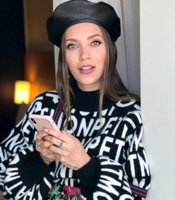 Поклонники Регины Тодоренко подозревают, что артистка беременна