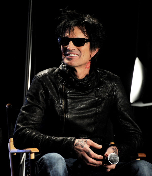 Экс-супруг Памелы Андерсон сыграл свадьбу