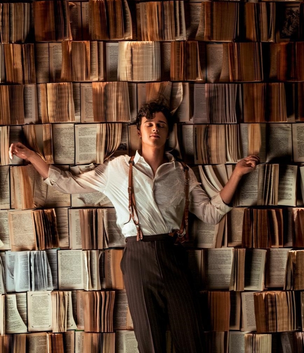 ALEKSEEV презентовал откровенный клип "Сберегу"