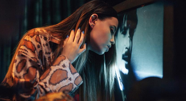 О чем поют Время и Стекло в новом клипе "Е, бой": видео