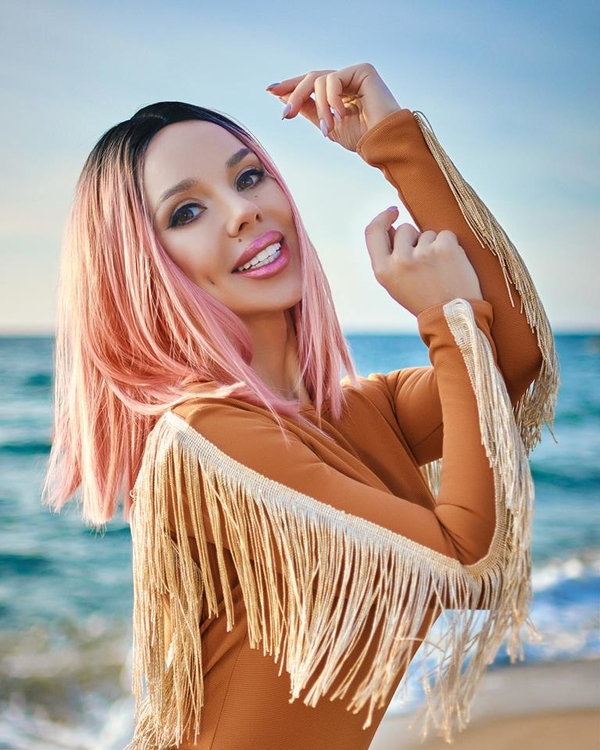 Премьера клипа: певица СолоХа в чувственном клипе "Найкращий"