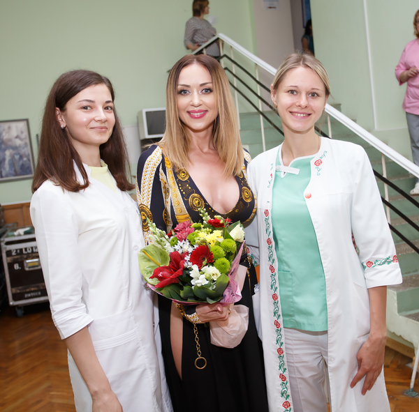 День медика 2018: украинские артисты поздравили врачей