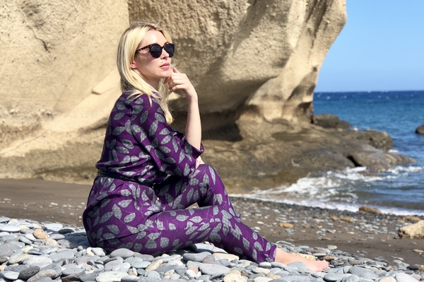 instagram.com/andriana_singer