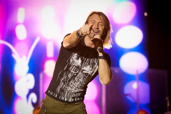 Олег Винник станет хедлайнером Atlas Weekend