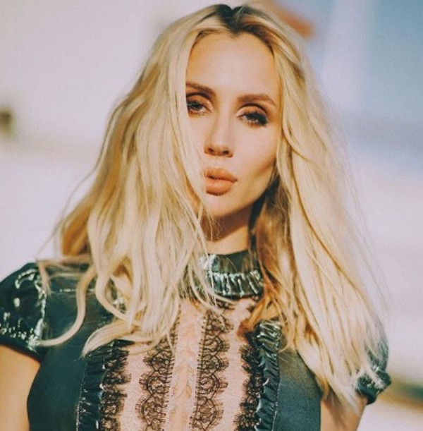 Лобода подняла гонорары после родов: названа впечатляющая сумма