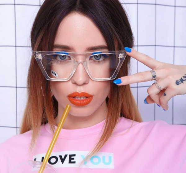 Счастливая и с новыми тату: Дорофеева показала горячее фото с отпуска