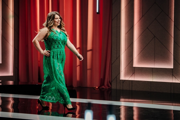 Неля Шовкопляс пришла на шоу "Модель XL-2"