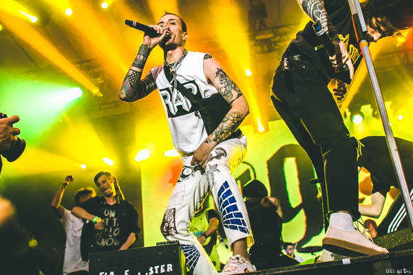 АГОНЬ: "Всем FUCK" — это начало нашей новой истории"