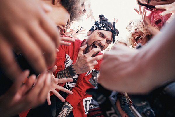 АГОНЬ станут хедлайнерами фестиваля «Кураж Базар»