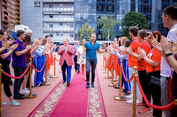 facebook.com/MMPoplavskiy