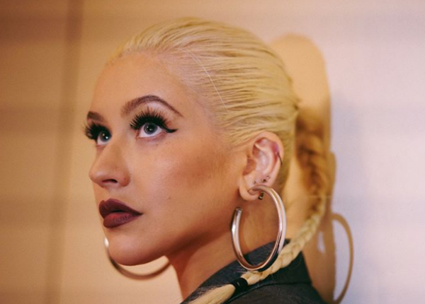 Кристина Агилера опубликовала редкое фото с сыном