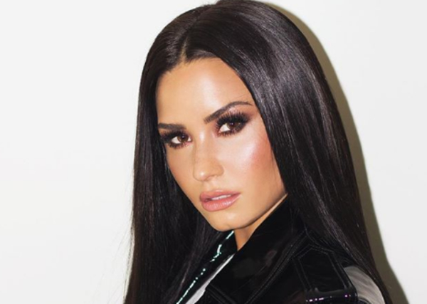 "Я должна бороться": Деми Ловато прокомментировала передозировку