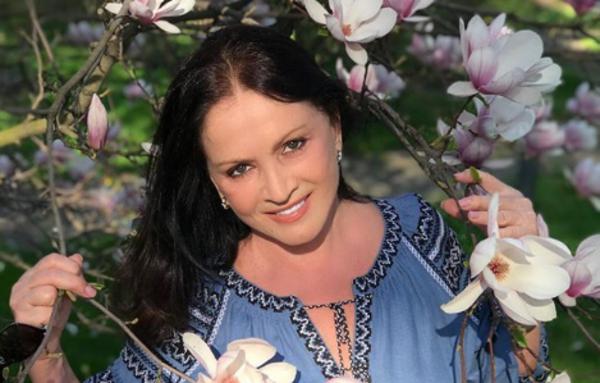 Софии Ротару - 71: фото в молодости и сейчас