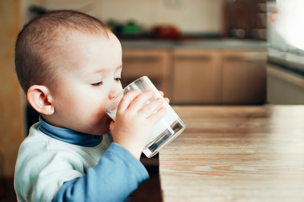 Детские смеси Nutrilon 3 и Nutrilon 4: сбалансированный рацион для развития детей после года