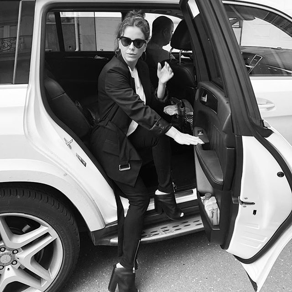 Ани Лорак расплакалась во время выступления: видео