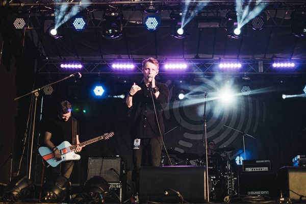 "Вдень і вночі": группа CLOUDLESS выпустила новый сингл