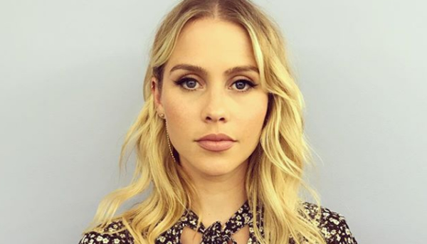 Звезда "Дневников вампира" вышла замуж