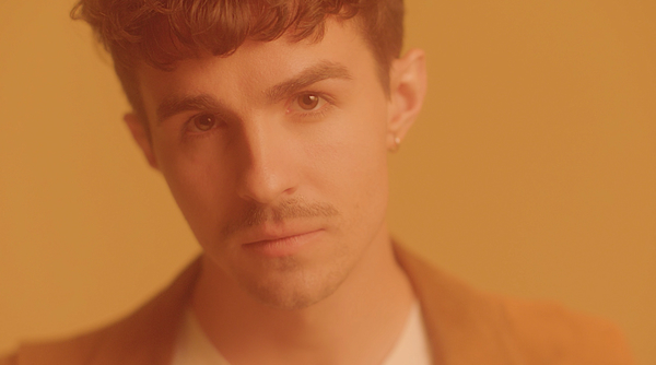 Хочу изменить отношение украинцев к ЛГБТ-сообществу, - клипмейкер Юрий Движон