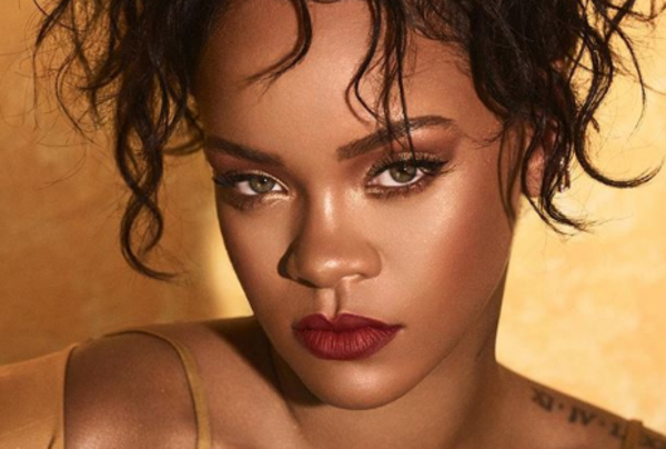 Рианна впервые показала родителей