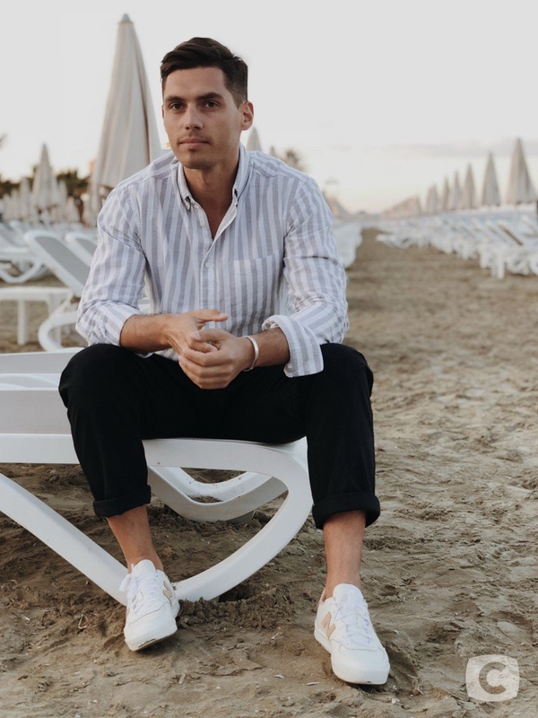 "Холостяк-9": названо имя главного героя